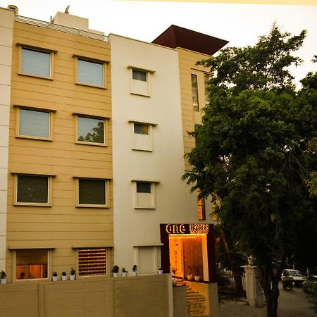 One Earth Gg Regency Hotel Amritsar Exterior foto