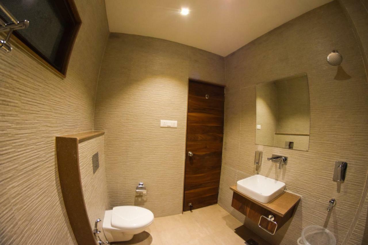 One Earth Gg Regency Hotel Amritsar Exterior foto